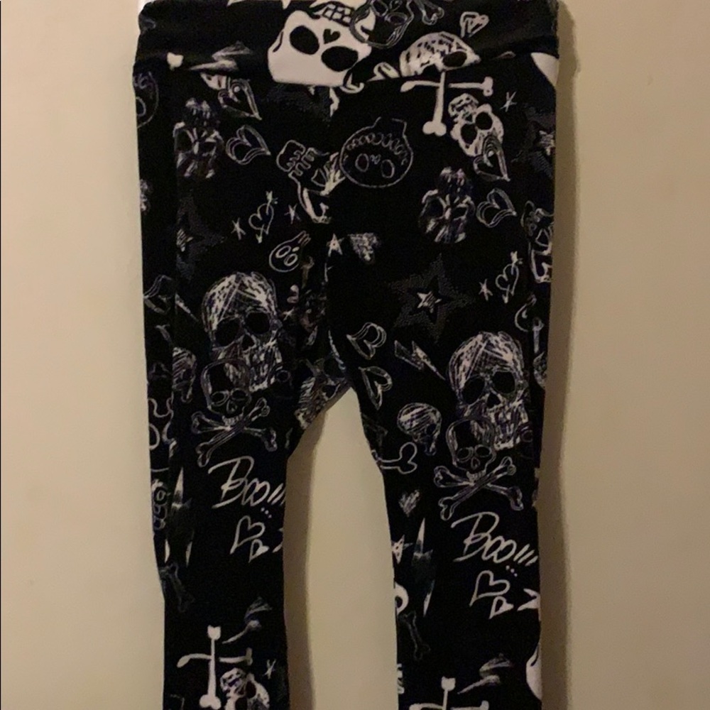 Black xl skull leggings